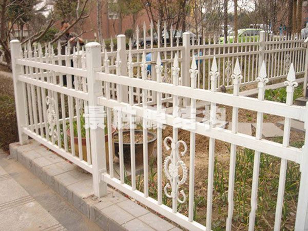 熱鍍鋅噴塑護(hù)欄6.jpg